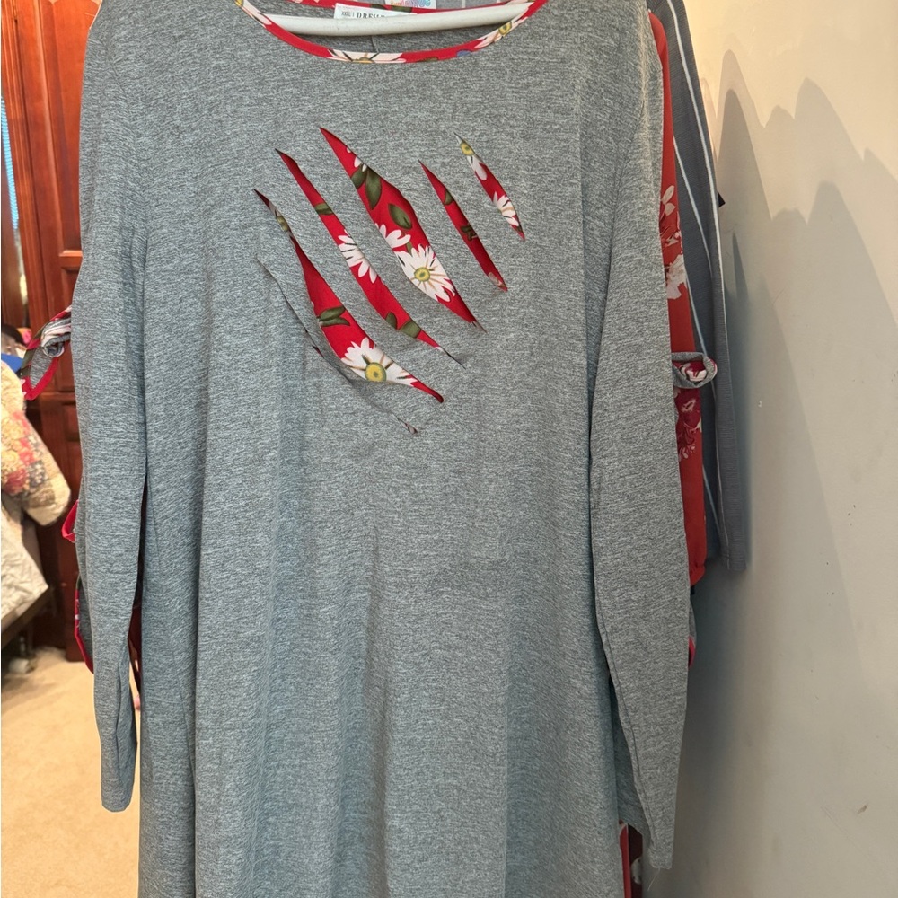 Gray Floral Cutout Women's Top